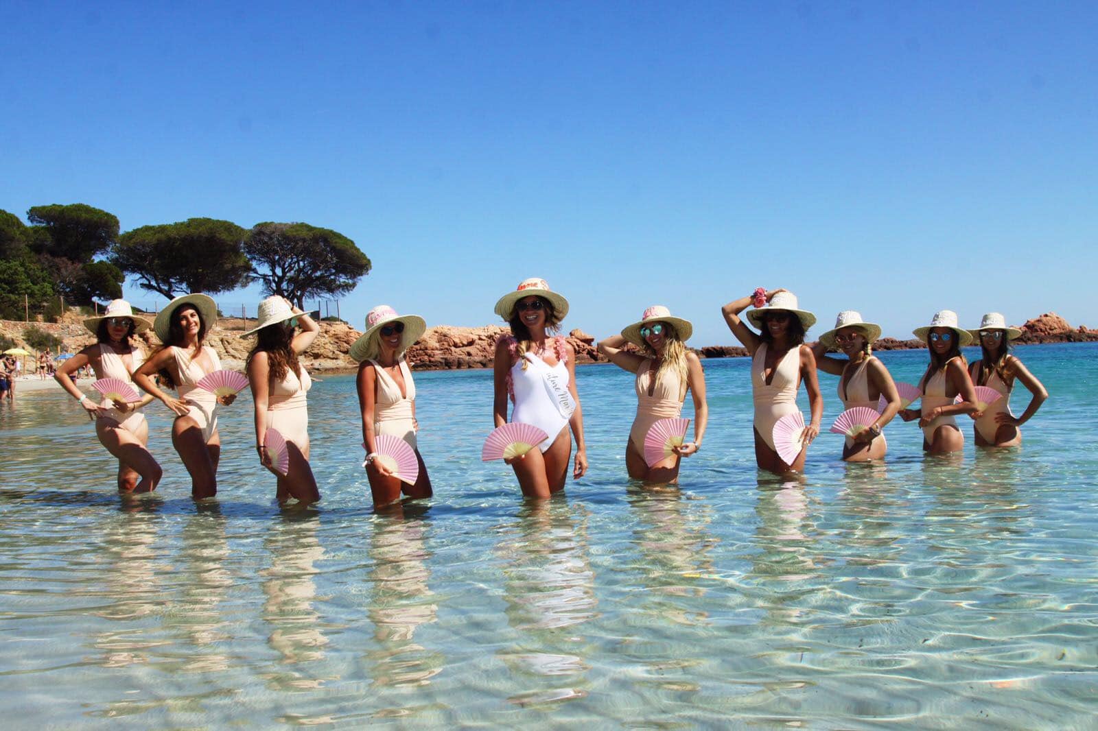 girls-evjf-chapeaux-camillecmp